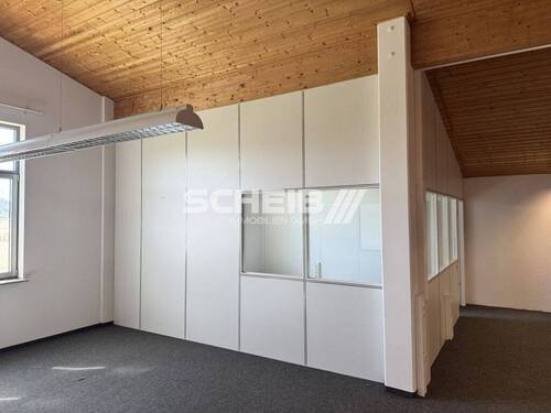 Abtrennung mit Fenster - 