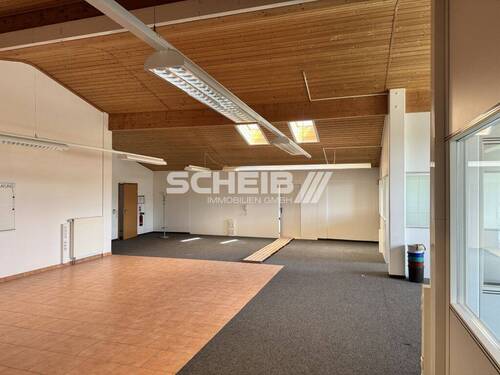 teilweise mit Teppichboden - Büro zur Miete in Gaildorf