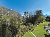 Ausblick vom Balkon DG nach Süden - Alpenflair trifft Entwicklungspotenzial - Mehrfamilienhaus in Unken sucht Visionär