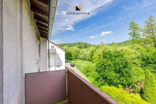 Balkon mit Weitblick Genießen Sie die frische Luft und den Blick ins Grüne. - 