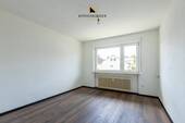 Schlafzimmer mit Ruhefaktor Rückzugsort mit viel Licht und Platz. - 