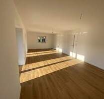 Attraktive Erdgeschosswohnung mit Gäste WC und Terrasse - Bad Zwischenahn Kayhausen