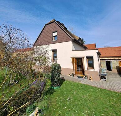 Eingangsbereich - 3 Zimmer Einfamilienhaus zum Kaufen in Merseburg