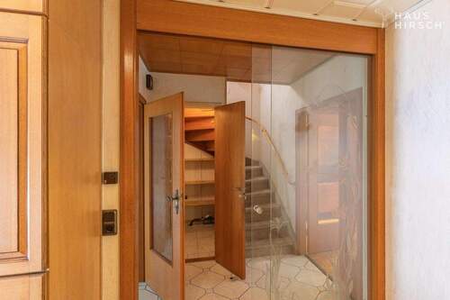 Flur Blick Treppenhaus - 