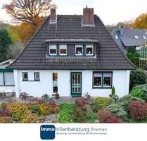 Charmantes Einfamilienhaus auf attraktiven Hanggrundstück mit Carport - Ritterhude