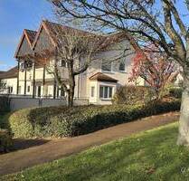 Großzügige barrierearme 3 Zimmer-Erdgeschoss-Wohnung mit Doppelgarage und großem Balkon - Bad Rappenau