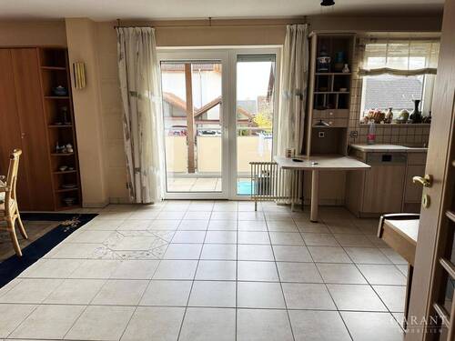 Zugang zur Terrasse - Etagenwohnung mit 109,00 m² in Bad Rappenau zur Miete