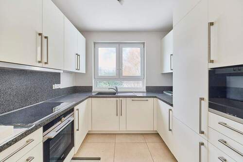 Küche - 4 Zimmer Etagenwohnung zum Kaufen in Kaiserslautern