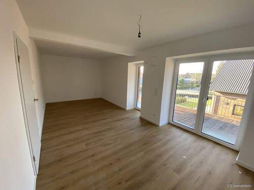 Wohnbereich mit Balkon - Etagenwohnung mit 61,00 m&sup2; in Bad Zwischenahn zum Kaufen