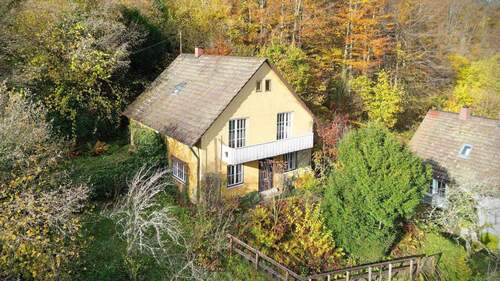 Ruhige, idyllische Randlage am Waldrand, viel Privatsphäre und Naturnähe - 7 Zimmer Einfamilienhaus zum Kaufen in Freiburg i Br. / Littenweiler