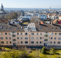Ideal für Einsteiger und Profis - sanierungsbedürftiges Appartement mit Dachboden- und Kellerabteil - Amberg