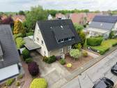 Hausansicht Straße - Verlieben, verwirklichen, einziehen - Ihr neues ZFH in Hiddenhausen