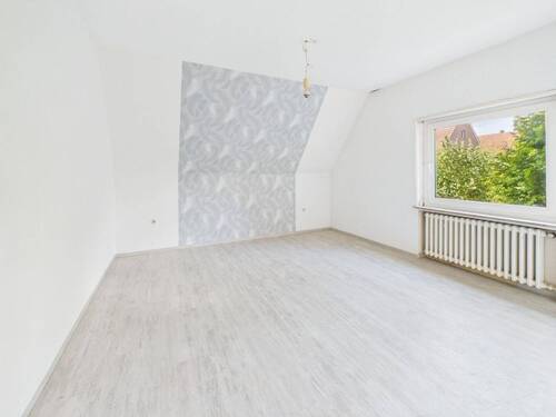 Schlafzimmer (OG) - 