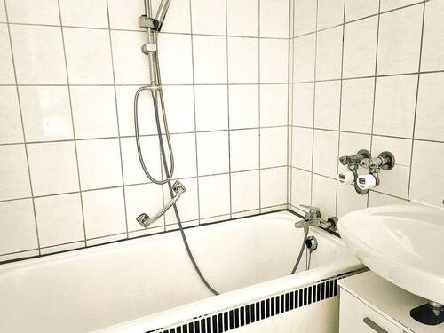 6. Badewanne Waschtisch 20250519_190602.jpg - 