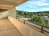 4.1 Gr. Balkon mit Aussicht nach Süd-Westen 202505 - 