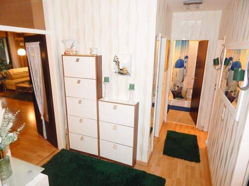 Flur - Etagenwohnung mit 81,00 m² in Monheim am Rhein zum Kaufen