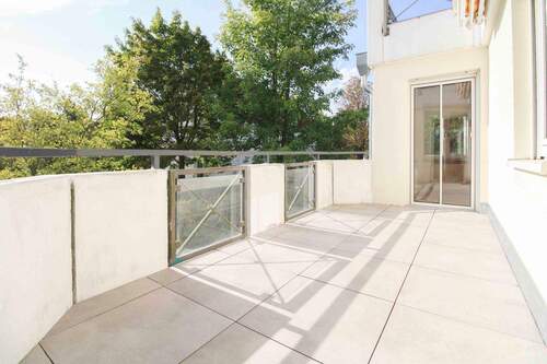 Balkon - 2 Zimmer Etagenwohnung in Magdeburg