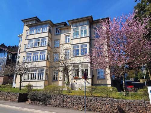 Außenansicht - Komfortabel 2-Zimmer-Wohnung mit Loggia