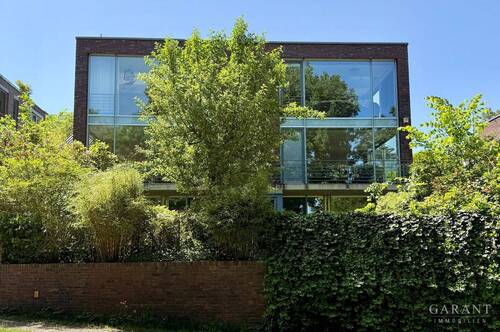 Hausansicht Strasse1 - Traumlage am Großen Wannsee! - 1.999.500,00&nbsp;EUR Kaufpreis, ca.&nbsp; 233,00&nbsp;m&sup2;&nbsp;Wohnfl&auml;che
