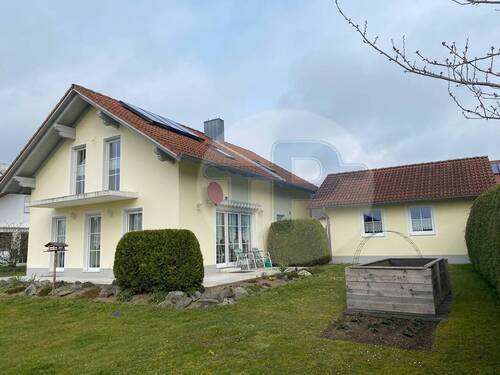 Ansicht 3 - Einfamilienhaus mit 135,00 m² in Winzer zum Kaufen