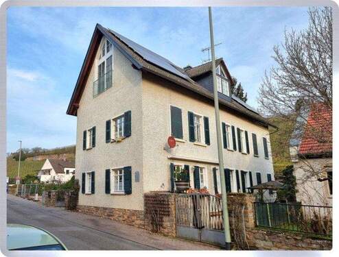 Hausansicht - 5 Zimmer Etagenwohnung zum Kaufen in Geisenheim