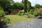 Terrasse mit herrlichem Garten - 