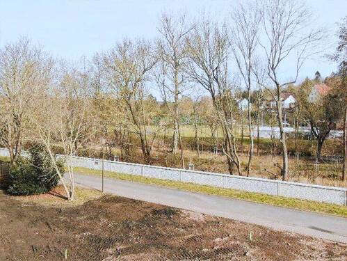 Blick über die Gera_edited.jpg - Wir bauen Ihr neues Eigenheim in Erfurt-Bischleben.