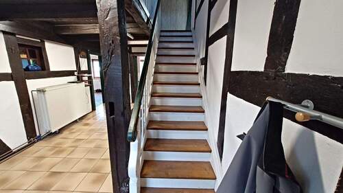 Diele Treppe zum OG - 