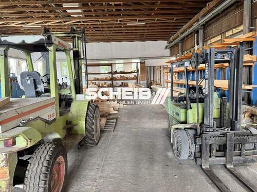 meistens mit Betonboden - 