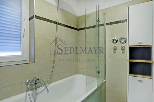 Badezimmer Ansicht 2 - 