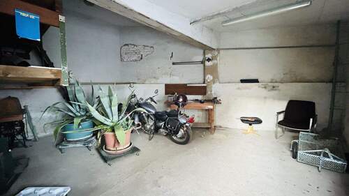 Garage - 