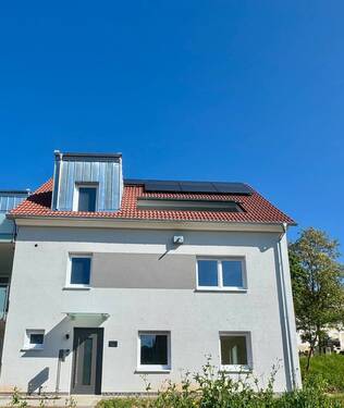 Hausansicht - 5 Zimmer Einfamilienhaus in Dielheim