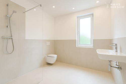 Badezimmer 1.OG Modernisierungsbeispiel - 