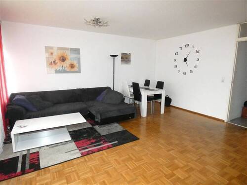 lichtdurchtfluteter Wohn-/ Essbereich - 2 Zimmer Etagenwohnung zur Miete in Neustadt