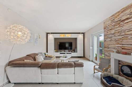 Wohnzimmer - Einfamilienhaus mit 144,00 m&sup2; in Berlin zum Kaufen