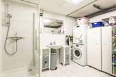 Waschküche mit Dusche - 