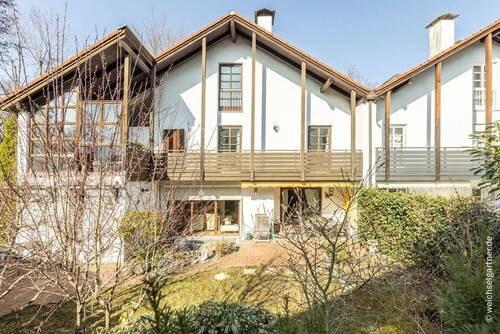 Einfamilienhaus mit ELW - 5 Zimmer Einfamilienhaus zum Kaufen in Grünwald