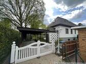 Vorderansicht mit Carport - 3 Zimmer Einfamilienhaus in Hoppegarten