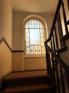 Treppenhaus - 2 Zimmer Etagenwohnung zum Kaufen in Berlin