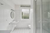 Tagesbelichtetes Duschbad - 