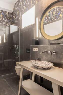 Bad mit bodengleicher Dusche - 