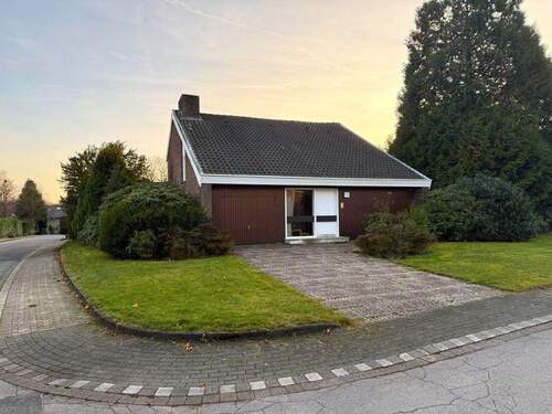 Außenansicht - Freistehendes Einfamilienhaus mit großzügigem Garten in Top Lage von Herten-Westerholt