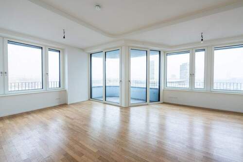 Wohnen mit Weitblick - NEBENKOSTEN GESCHENKT: 2-Zimmer-Wohnung mit Berlin-Panorama und Premium-Ausstattung