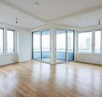 NEBENKOSTEN GESCHENKT: 2-Zimmer-Wohnung mit Berlin-Panorama und Premium-Ausstattung