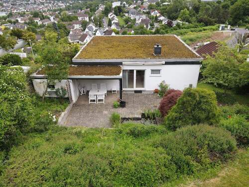 Gartenansicht-Vogelperspektive - Einfamilienhaus mit 177,00 m&sup2; in Diez zum Kaufen