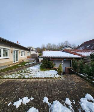 Garten/Zugang Garage - 5 Zimmer Einfamilienhaus zum Kaufen in Sinsheim