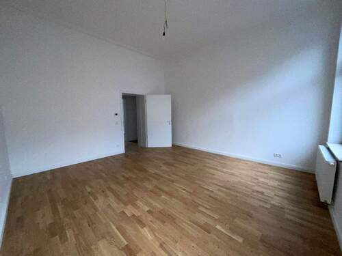 Wohnzimmer - 3 Zimmer Etagenwohnung in Düsseldorf