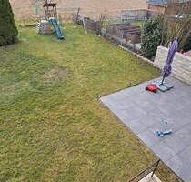 Tolle 4-Zimmer-Eigentumswohnung mit Balkon, Gartenanteil und Garage in Forstern