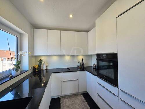 Neue, moderne Einbauküche - 