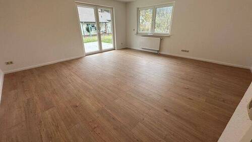 Ein Blick in den Wohnbereich - 7 Zimmer Mehrfamilienhaus, Wohnhaus in Lubmin